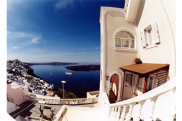 Grecia Privát Firostefani, Exterior